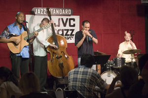 Lionel Loueke (g.vo), Massimo Biolcati (b), Gregoire Maret (harmonica), Ferenc Nemeth (ds)